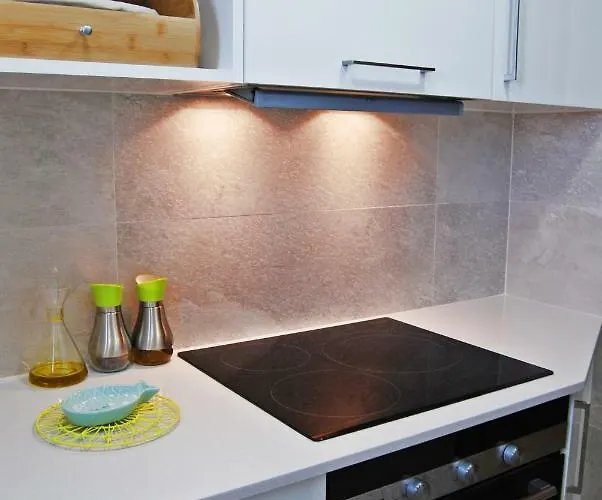Апартаменты Albatros House Ля Эскала